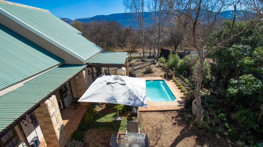 4 Bedroom Property for Sale in The Coves North West